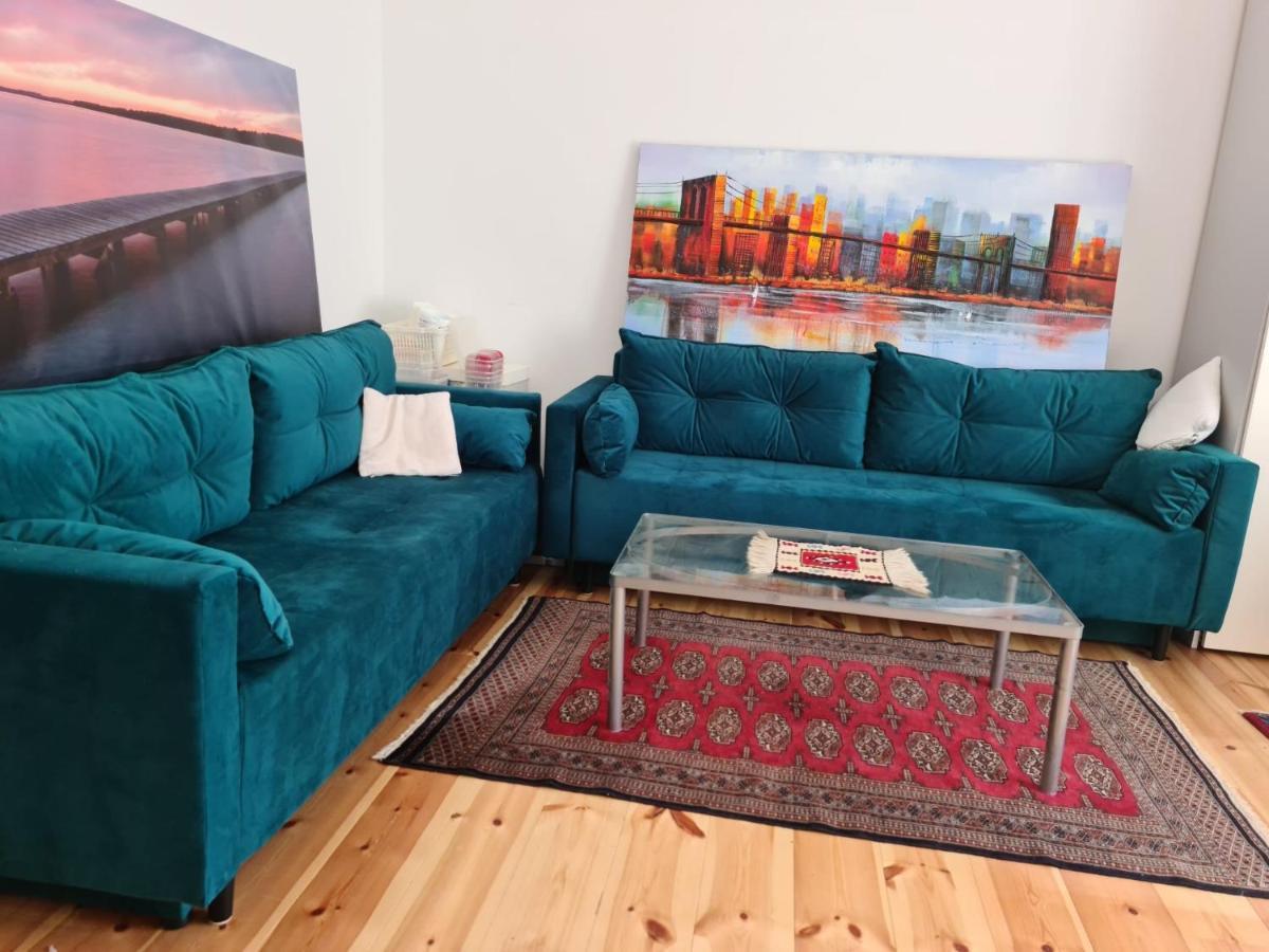 Nana-Eg-80M2 Sanierter Altbau-Parkplatz-Kleiner Garten-Wlan-Netflix-2Zimmer-Kueche-Dusche-Wanne-Waschmaschine 奥伯豪森 外观 照片